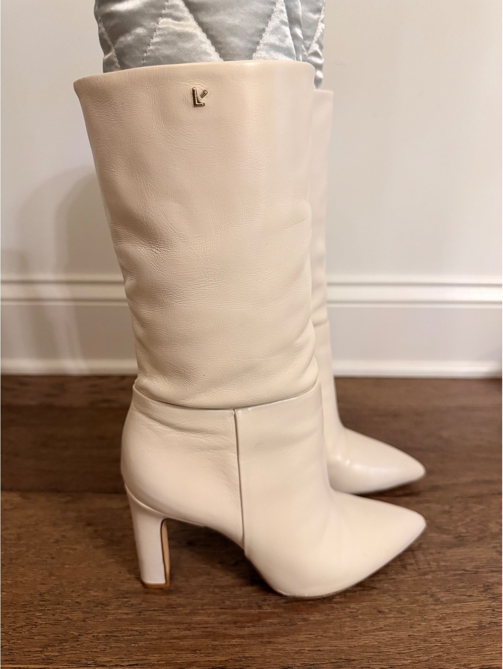 Larroudé Cream Leather Pointed Toe Mid-Calf Boots Size 7